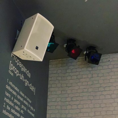 SR 10 white wall mounted cabinet speaker