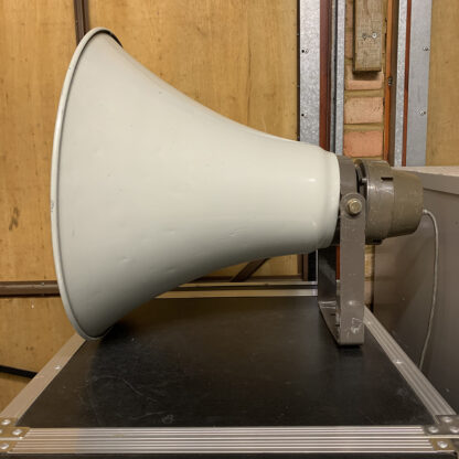 Used Toa TH-50L 500mm horn with TU-25ML 25w driver and transformer – Please note that these horns are for personal collection only